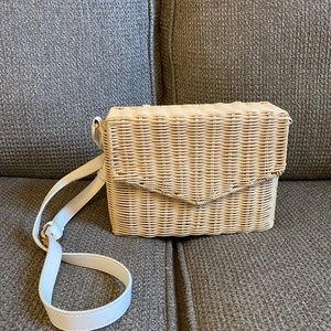 Wicker shoulder purse